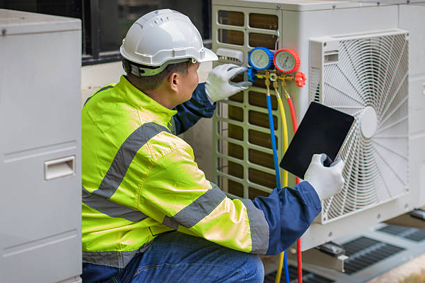 Professional Hvac technician working in Stevensville, MD